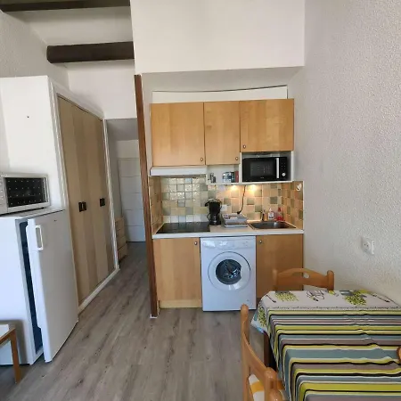 Apartment Avec Terrasse, Piscine, Parking Securise, Proche Et Port - Fr-1-607-47